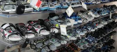 В ростовских магазинах обнаружили 9 тысяч пар обуви без маркировки