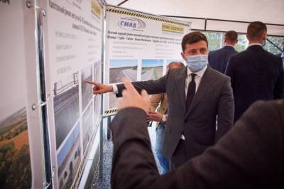 Зеленский посетил Винницкую область и заявил, что хочет выделить еще больше денег на "Большое строительство" в 2021 году (видео)