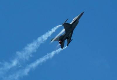 Турецкий истребитель F-16 сбил армянский Су-25 в небе над Карабахом