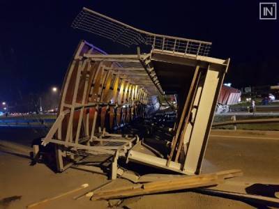 В момент обрушения моста в Екатеринбурге пешеходов на нем не было
