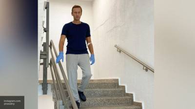 Врачи заявили об угрозе новой комы для Навального