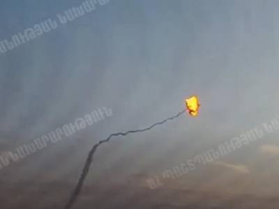 Минобороны Армении опубликовали видео уничтожения вертолета Азербайджана