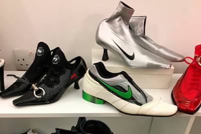 «Скрещенные» с кроссовками Nike туфли на каблуках стали популярными в соцсетях