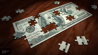 Экономисты рассказали о рисках хранения денег в долларах