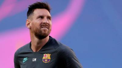 СМИ: Бартомеу заявил отцу Месси, что «Барселона» не будет вести переговоры о его уходе