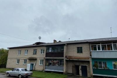 Управляющую компанию наказали в Могоче за плесень в доме после дождей
