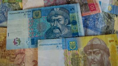 Нацбанк Украины просят «сбрить бороды» князьям на гривнах