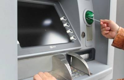 Как мошенники обманывают людей с помощью банкоматов