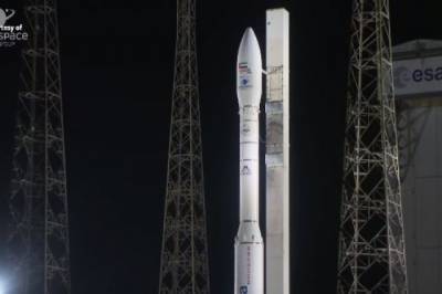 Ракета Vega с 53 спутниками стартовала с космодрома во Французской Гвиане