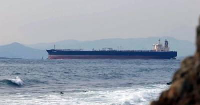 Пожар произошел на нефтяном танкере у берегов Шри-Ланки
