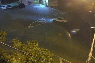Устроившего ночной дрифт в жилом районе Сочи водителя ВАЗ-2107 арестовали на 7 суток