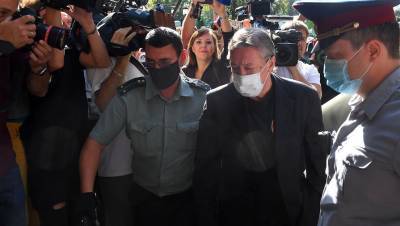 Прокурор запросил для Ефремова 11 лет лишения свободы