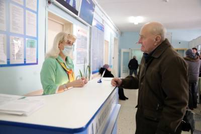 В Екатеринбурге возобновляется плановая помощь городских поликлиник