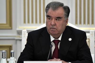 Рахмона выдвинули кандидатом в президенты Таджикистана