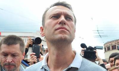 Евросовет и НАТО потребовали от России провести расследование по факту отравления Навального