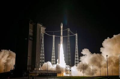 Изготовленная при участии Украины ракета Vega вывела на орбиту более полусотни спутников. Видео