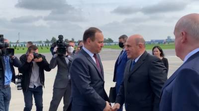 Глава правительства РФ прибыл в Минск на встречу с президентом Беларуси