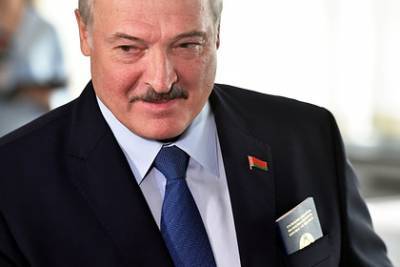 Лукашенко назвал фальсификацией заявления Меркель о Навальном