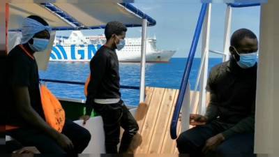 Лампедуза: лагерь беженцев закрывают