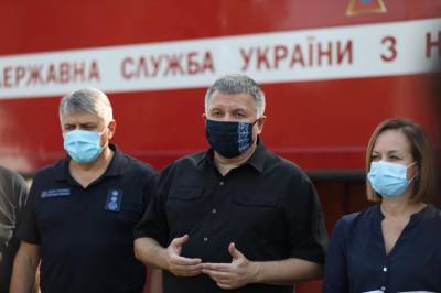 Аваков срочно прибыл в Харьковскую область и рассказал о ситуации с пожарами