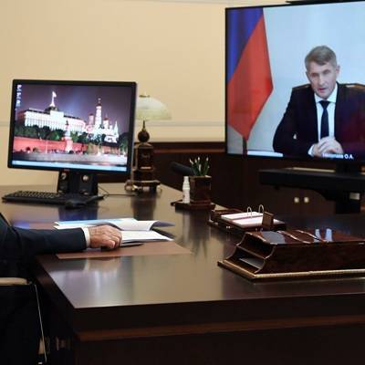 Врио главы Чувашии в ходе рабочей встречи обратился к Путину с вопросами о строительстве больниц