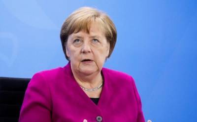 Канцлер Германии Ангела Меркель по-прежнему ждет реакции российской стороны на ситуацию с политиком Алексеем Навальным