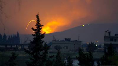 Сирия: в результате израильских ударов погибли 16 боевиков - rusjev.net - Сирия - Ирак - Иран - Хомс