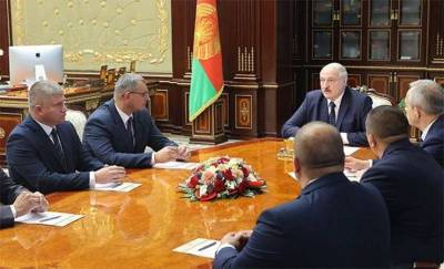 Лукашенко: Мы не будем мириться с тем, что в Гродно вывешивают польские флаги