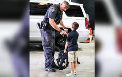 Мальчик собрал $315 тысяч на бронежилеты полицейским собакам