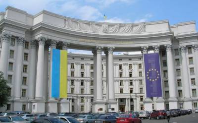 Между Киевом и Минском разрастается дипломатический скандал