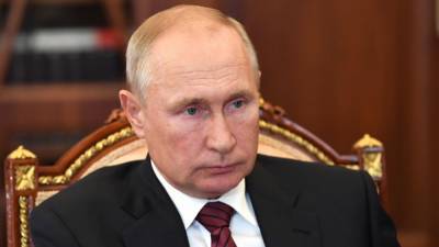 Путин оценил эффект от повышения пособий по безработице в России