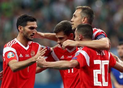 Определен стартовый состав сборной России на матч с Сербией