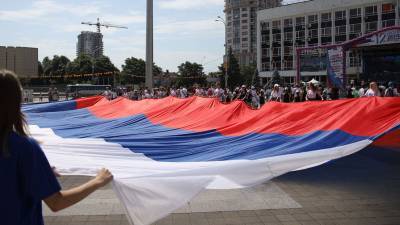 ФОМ: Более 80% граждан России считают себя патриотами