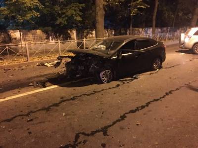 В Пушкинском районе автоледи разбила «Форд» и потеряла память