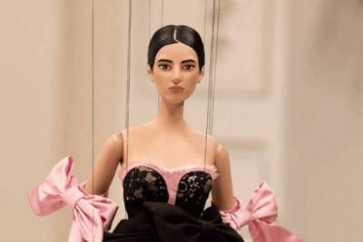 Зрителям показали кукол вместо красоток-моделей