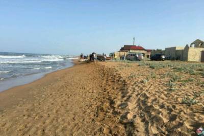 В Каспийском море прогнозируются волны высотой до трех метров
