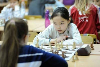 12-летнюю забайкалку Яну Жапову пригласили сыграть в составе сборной Европы по шахматам