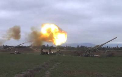 В Нагорном Карабахе продолжаются артиллерийские бои