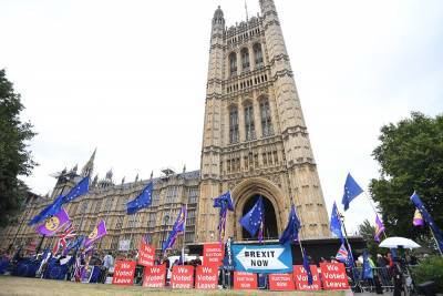 Британский парламент рассматривает закон, который может отменить соглашение по Brexit