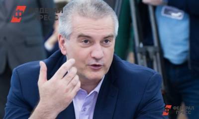 Аксенов отчитал минздрав за жалобы на отказы в госпитализации