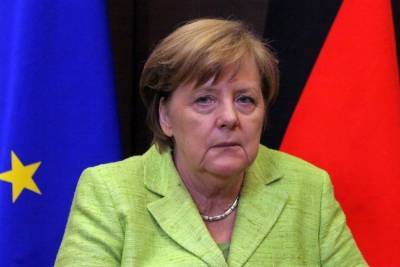 Меркель назвала инцидент с Навальным нарушением Конвенции о химоружии