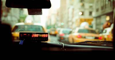 Агрегаторы такси не хотят ставить таксометры