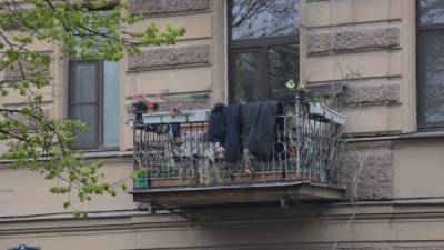 ЗакС поддержал в первом чтении мораторий на демонтаж остекления на балконах