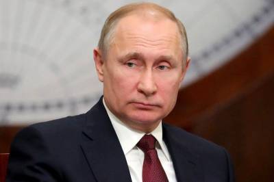 «Маски, а тем более изоляция людям надоели»: Путин предложил альтернативные меры защиты