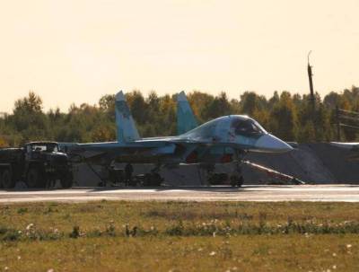 Су-34 ЦВО впервые выполнили ночной полет в стратосферу