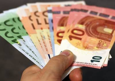 Курс евро превысил 92 рубля
