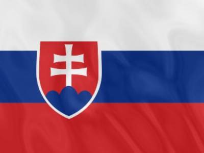 Словакия ввела режим ЧС из-за второй волны коронавируса