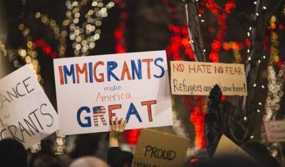 Судья временно заблокировал план Трампа по увеличению иммиграционных сборов