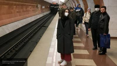 Полиция проводит проверки соблюдения масочного режима в метро Москвы
