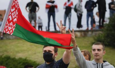 Госдепа США готов платить грузинским исследователям за информацию о настроениях в Белоруссии